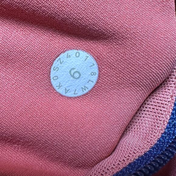 Lululemon Run Times Short II 4" Dark Canyon Efflorescent Dark Blue Size 6 EUC - Picture 5 of 7